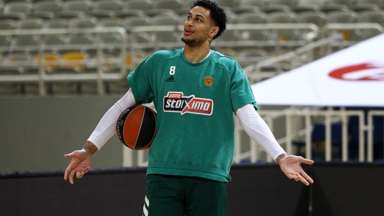 Όγκαστ: «Προσοχή στην άμυνα και στον Ουίλμπεκιν»