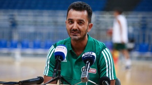 Βόβορας: «Θέλουμε μια ομάδα που θα παίζει με το 100% της ενέργειας σε κάθε κατοχή»