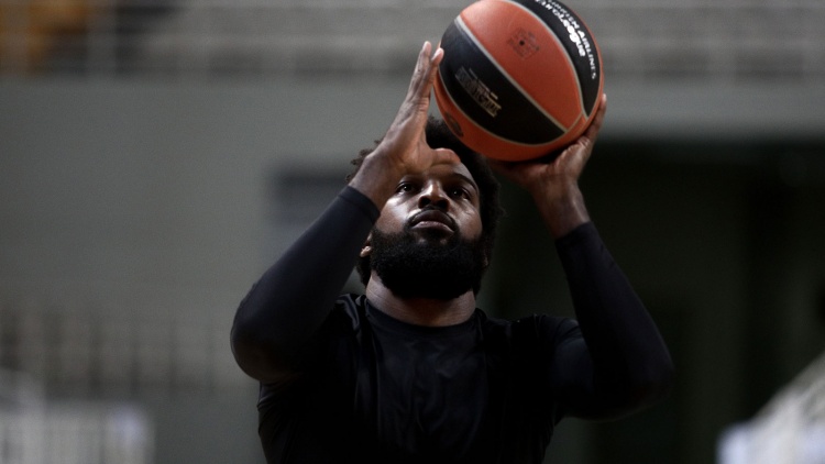 Ντεμπούτο ο Μακ, εκτός ο Λάρκιν για την Εφές