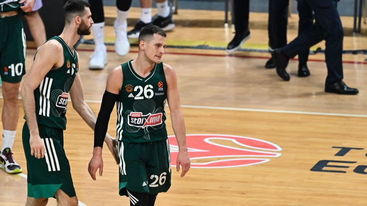 Χωρίς Παπαγιάννη, Νέντοβιτς και Γιόβιτς με Λάρισα