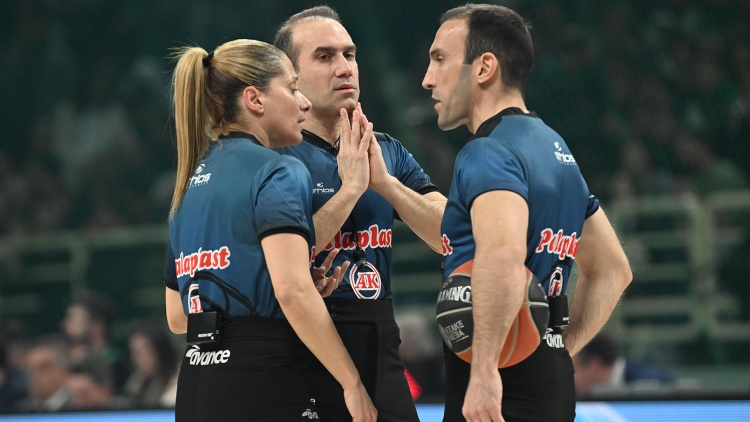 Παναθηναϊκός για διαιτησία: «Λάθη που δείχνουν πρόθεση - Η εποχή που ασελγούσαν κάποιοι, τελείωσε» (vid)