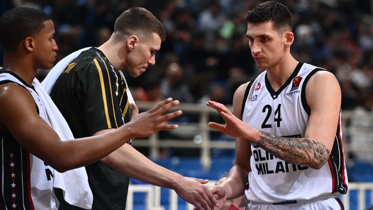 «Η Αρμάνι θα αφήσει ελεύθερο τον Μήτογλου»