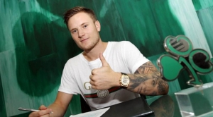 Γιόχανσον τριετίας και επίσημα