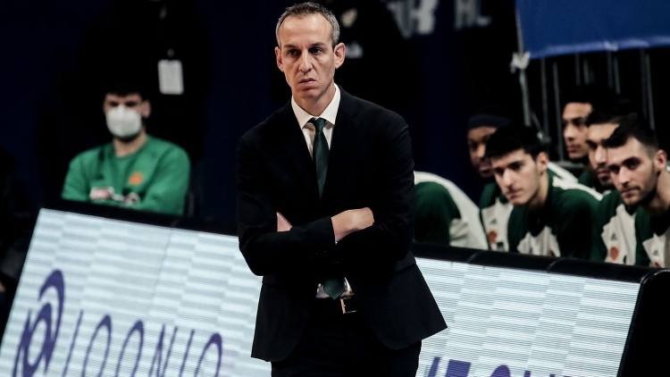 Κάτας: «Μακάρι να είχα τον Διαμαντίδη - Αν χρειαστούμε παίκτη θα πάρουμε» (vid)