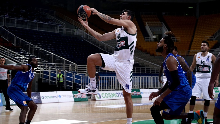 Νικηφόρα πρεμιέρα με το μυαλό στη Ζενίτ