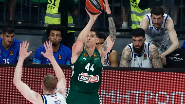 Μήτογλου: «Ο στόχος είναι να κερδίσουμε ακόμα δύο ματς - Δεν ασχολούμαι με το πως νικάει κάποιος»