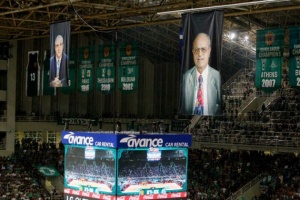 «Πάντα στο τριφύλλι ήσασταν πιστοί, Παύλο και Θανάση μας λείπετε πολύ!» (pic)