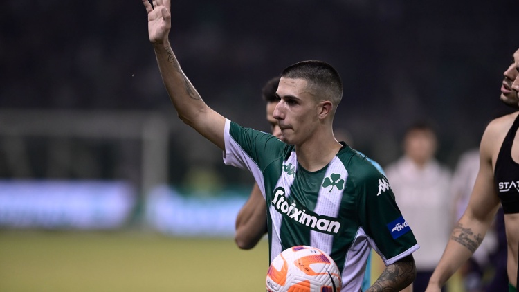 Ο Αϊτόρ που έφυγε με την μπάλα και η αποθέωση των «πρασίνων» από τον κόσμο (vid)