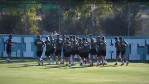 Η πρώτη προπόνηση στο Κορωπί (vid)