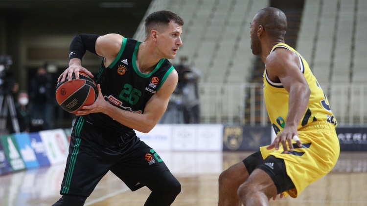 Οι καλύτεροι «βομβαρδισμοί» του Νέντοβιτς (vid)