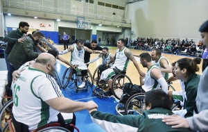 Η αποθέωση της ομάδας μπάσκετ με αμαξίδιο (+vids)