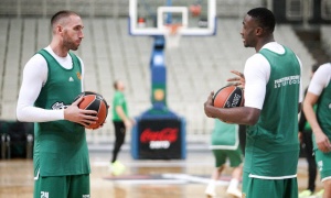 Στην αποστολή για Μπάμπεργκ Λοτζέσκι και Αντετοκούνμπο