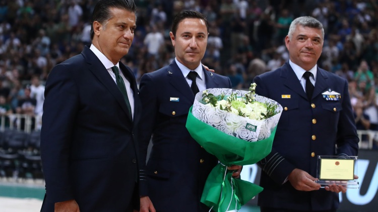 Τίμησε τους πιλότους των καναντέρ ο Παναθηναϊκός!