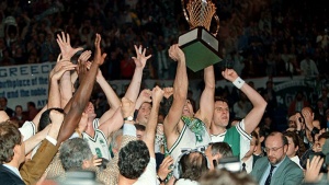 «Για πρώτη φορά στην κορυφή της Ευρώπης» (vid)