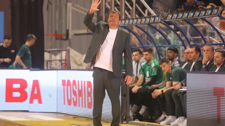 Άταμαν: «Πήραμε τη νίκη αλλά δεν είμαι χαρούμενος με το μπάσκετ που παίξαμε»