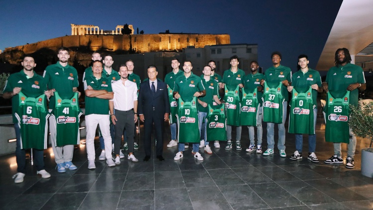 Με τον ιερό βράχο της Ακρόπολης οι φανέλες του νέου Παναθηναϊκού (vid)