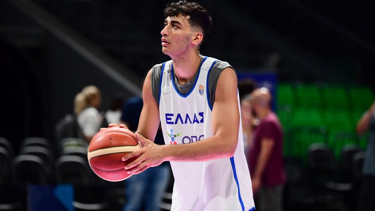 Καθησυχαστικά τα αποτελέσματα για τον τραυματισμό του Σαμοντούροβ – Δεν εντοπίστηκε οστική βλάβη