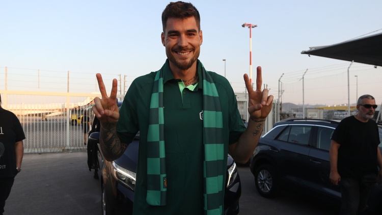 Χ. Ερνανγκόμεθ: «Η καλύτερη ομάδα της τελευταίας 20ετίας - Ανυπομονώ για κάθε ματς»