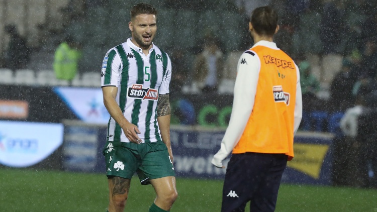 Σκέψεις για επιστροφή Σένκεφελντ στην 11άδα - Δεν αλλάζει η διάταξη