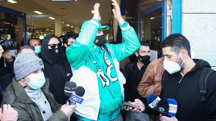 Στο ΟΑΚΑ για σουτ ο Χεζόνια (vid)