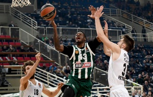 Χωρίς εκπλήξεις η 12άδα του Παναθηναϊκού με Νταρουσάφακα