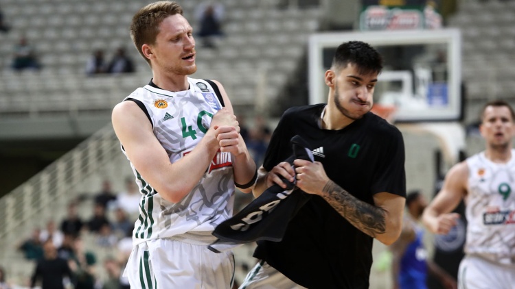 Ξεκίνησε για τον πρώτο τελικό ο Παναθηναϊκός χωρίς προβλήματα