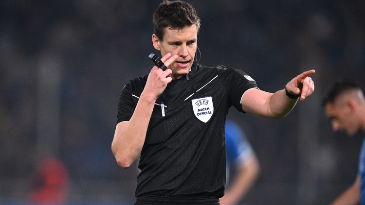 Ο Ντάνιελ Σίμπερτ σφυρίζει στο Παναθηναϊκός - ΠΑΟΚ