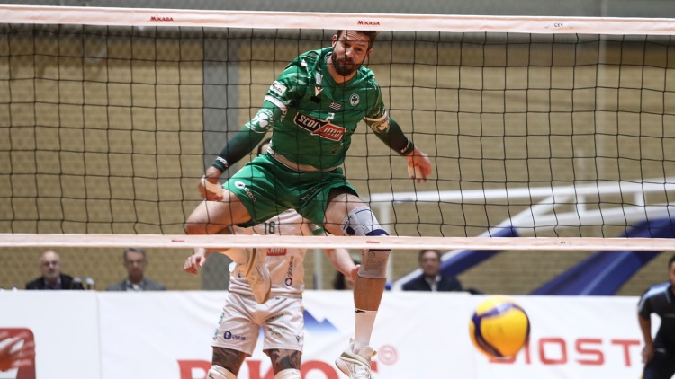 Κόβαρ: «Πρέπει να βελτιωθούμε γιατί δεν θα είναι εύκολο να γυρνάμε σετ από το 20-24»