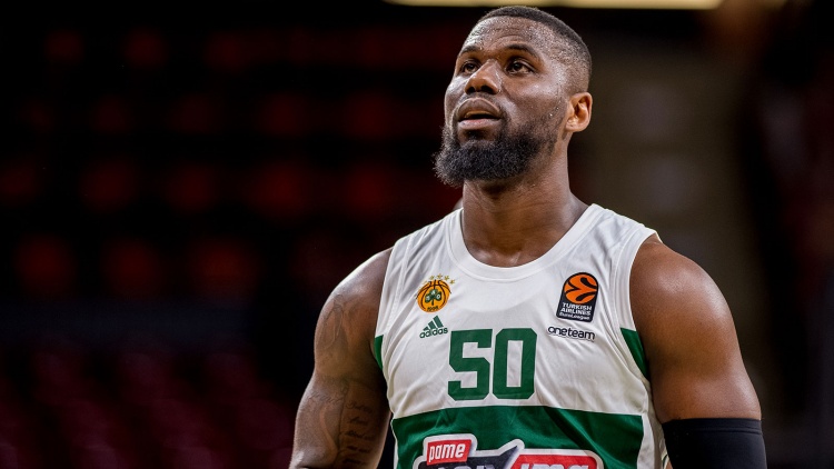 Τα «χρόνια πολλά» του Παναθηναϊκού στον Μπέντιλ (pic)