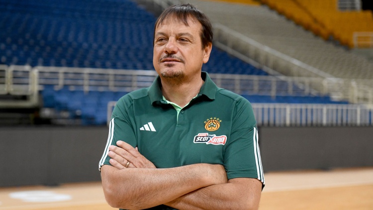 Αταμάν: «Θα πάρουμε 2-3 αστέρες - Πρέπει να ανησυχούν οι Ολυμπιακοί και ο Μπαρτζώκας»