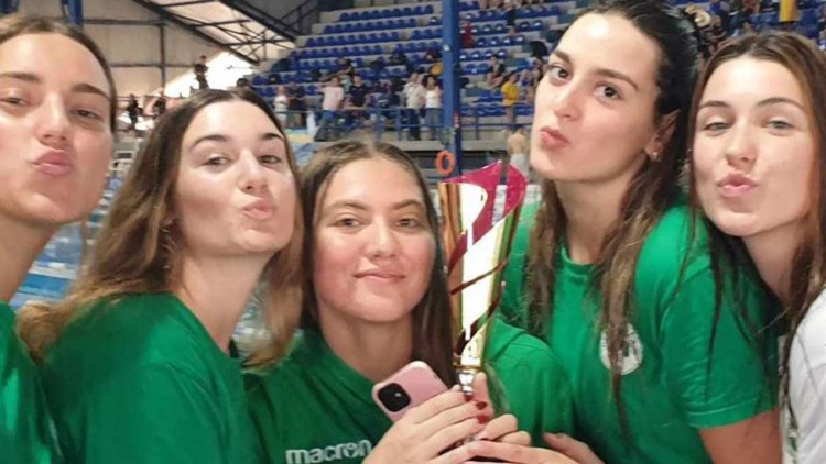 Πήραν το πρωτάθλημα κολύμβησης οι Νέες Γυναίκες του Παναθηναϊκού