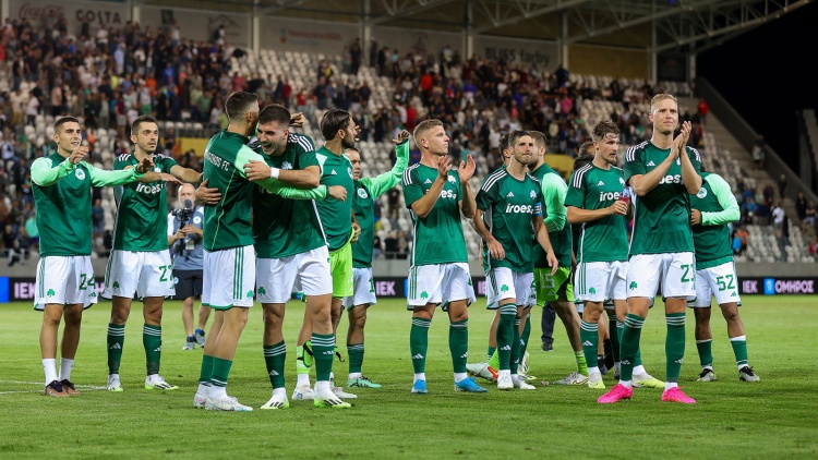 Η αγωνία, οι πανηγυρισμοί και οι οδηγίες του Σένκεφελντ στον Παλάσιος (vid)