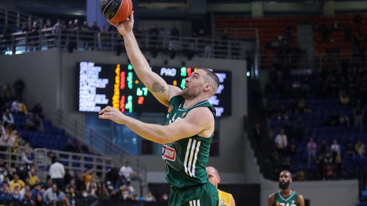 Με Καββαδά στη 12άδα του πρώτου τελικού ο Παναθηναϊκός