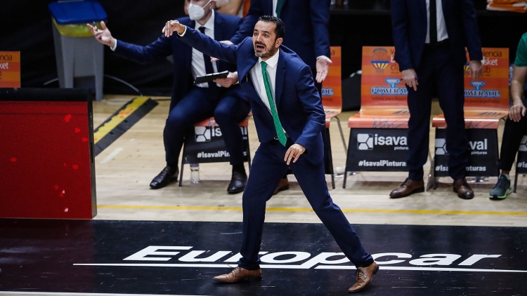 Βόβορας: «Δύσκολο να κερδίσεις με τόσα λάθη»