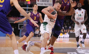 Η ήττα του Παναθηναϊκού στη Βαρκελώνη και η εμφάνιση του Παπαπέτρου (vid)