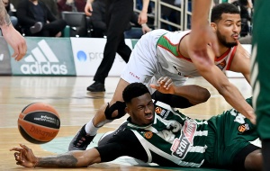 Χωρίς Αντετοκούνμπο κόντρα στην ΑΕΚ