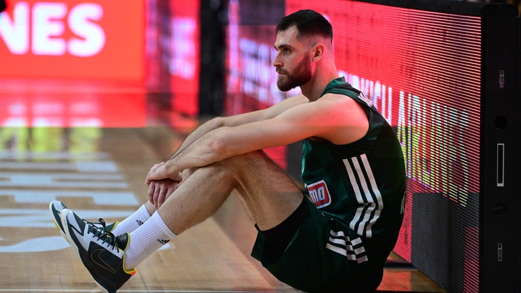 Κοντός: «O Παπαγιάννης αγωνίστηκε τραυματίας για την Εθνική - Αστειότητες όσα λέγονται»