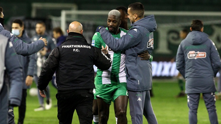 Η παρακάμερα από τη νίκη στο ντέρμπι (vid)