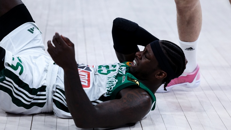 Ναν: «Μπορώ να δέχομαι χτυπήματα όλο το βράδυ, ευτυχώς δε χτύπησα στο... δόντι» (vid)