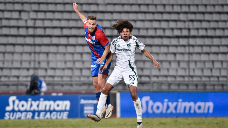 Συμπλήρωσαν κάρτες Αράο και Τζούρισιτς