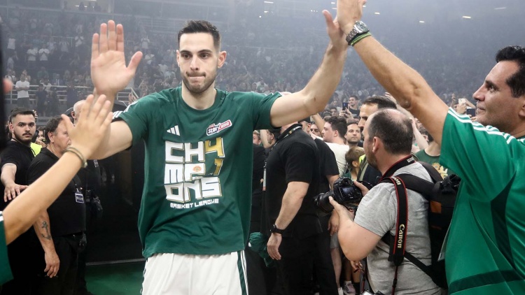 Παναθηναϊκός σε Παπαπέτρου: «Σε ευχαριστούμε, θα είσαι για πάντα μέλος της οικογένειας του Παναθηναϊκού» (pic)