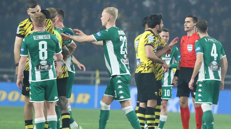 Η Super League του Μαρινάκη θα επιλέγει τους Elite διαιτητές των Play Offs!