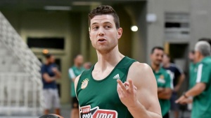 Ξεκίνησε τους «βομβαρδισμούς» ο Φριντέτ (vid)