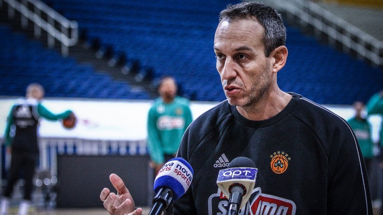 Κάτας: «Το πιο σημαντικό είναι η άμυνα - Να περιορίσουμε τον Σβεντ»