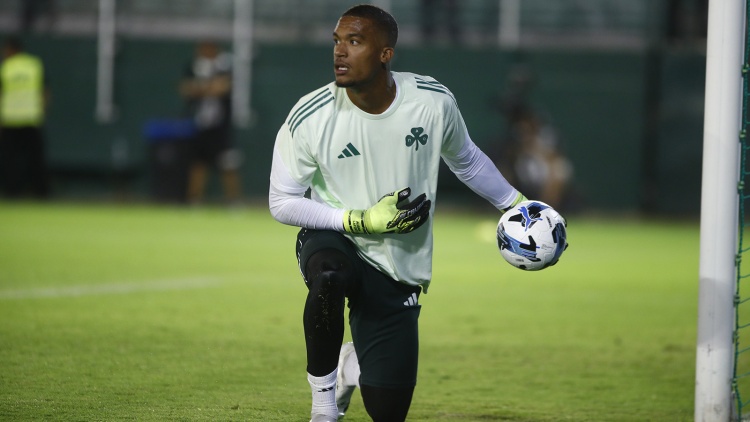 Λαφόν: «Αν κρατήσουμε το κεφάλι ψηλά και συνεχίσουμε να δουλεύουμε σκληρά μπορούμε να καταφέρουμε σπουδαία πράγματα»