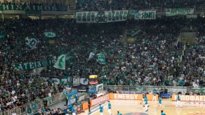 Έσπασε το ρεκόρ στα διαρκείας και συνεχίζει