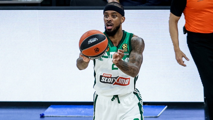 Πρόβλημα με Μπράουν στον Παναθηναϊκό - Στο νοσοκομείο ο Παπαπέτρου!