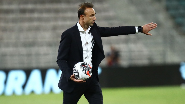 Κόντης ενόψει ντέρμπι: «Θα πρέπει να γουστάρεις να παίξεις αυτό το παιχνίδι, να πάρεις τους τρεις βαθμούς»