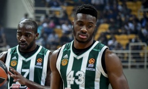 Αντετοκούνμπο: «Δεν ξεχνάμε από που ήρθαμε»