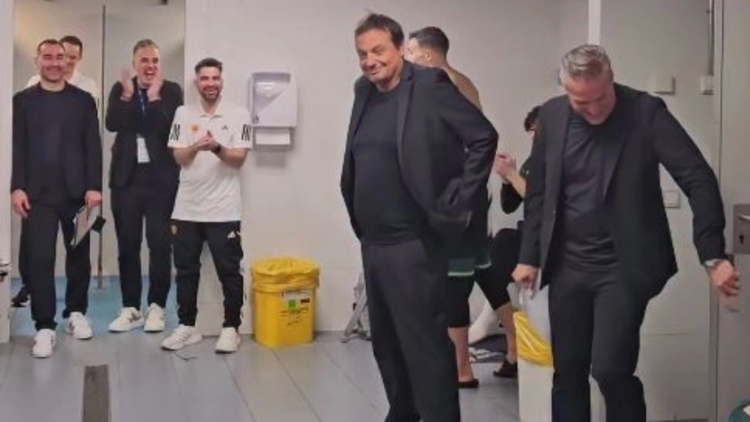 Άταμαν στους παίκτες: «Παίξαμε καταπληκτικό μπάσκετ, δείξαμε την ικανότητας μας» (vid)